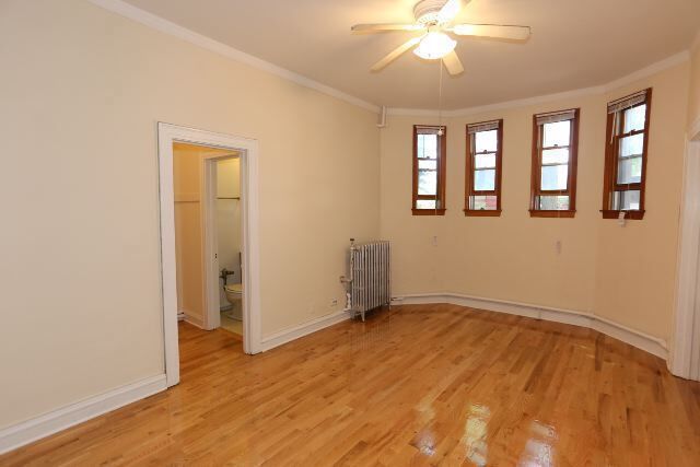 Building Photo - 4636 N Paulina St