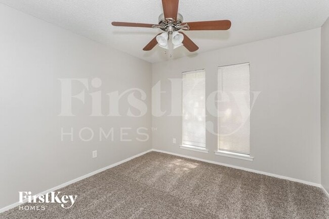 Building Photo - 1409 Harrison Ln