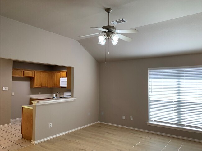 Building Photo - 5739 Wandering Creek Dr