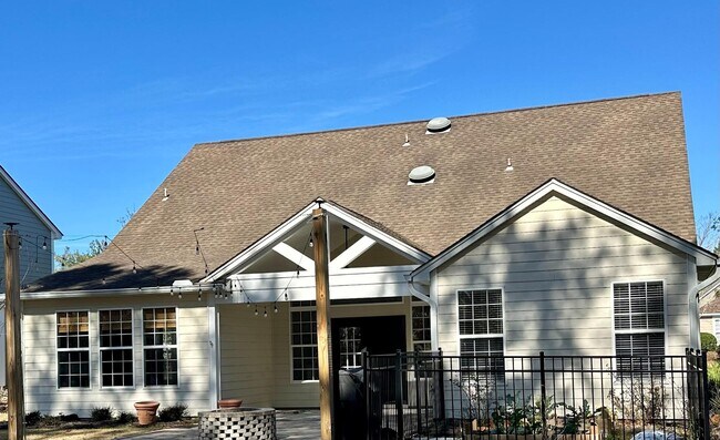 Building Photo - 45 Yonges Island Dr