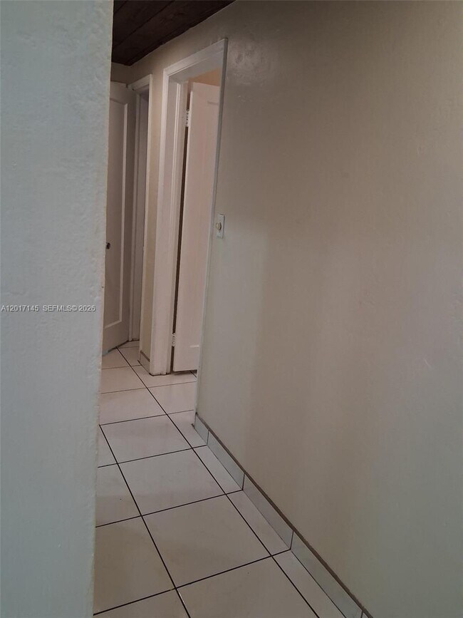 Building Photo - 6511 SW 63rd Ct