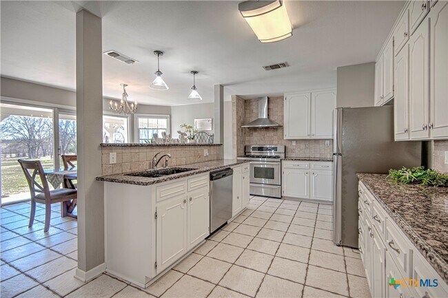 Building Photo - 1667 Primrose Trail