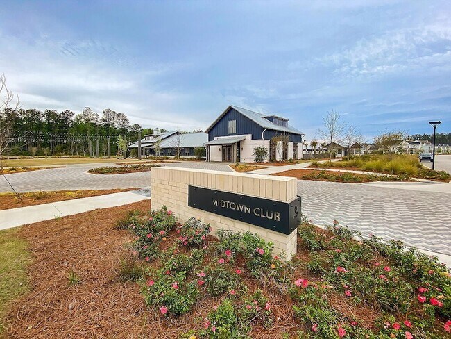 Building Photo - 502 Sound Dr
