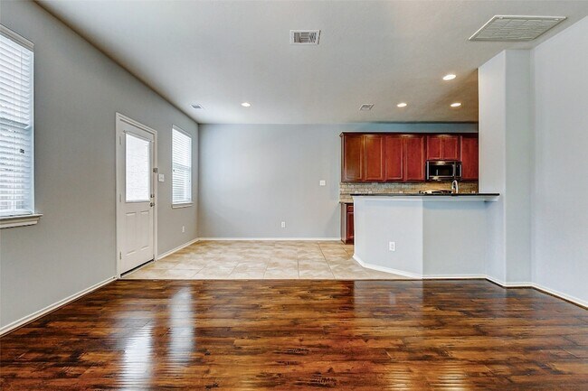 Building Photo - 24522 Folkstone Cir