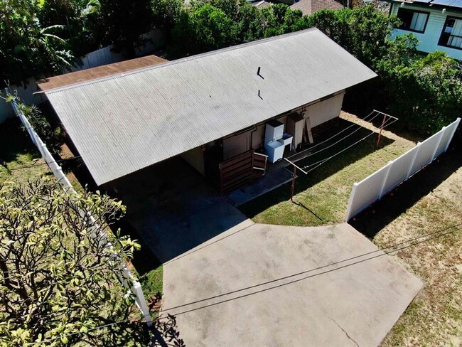Building Photo - 390 Auhana Rd