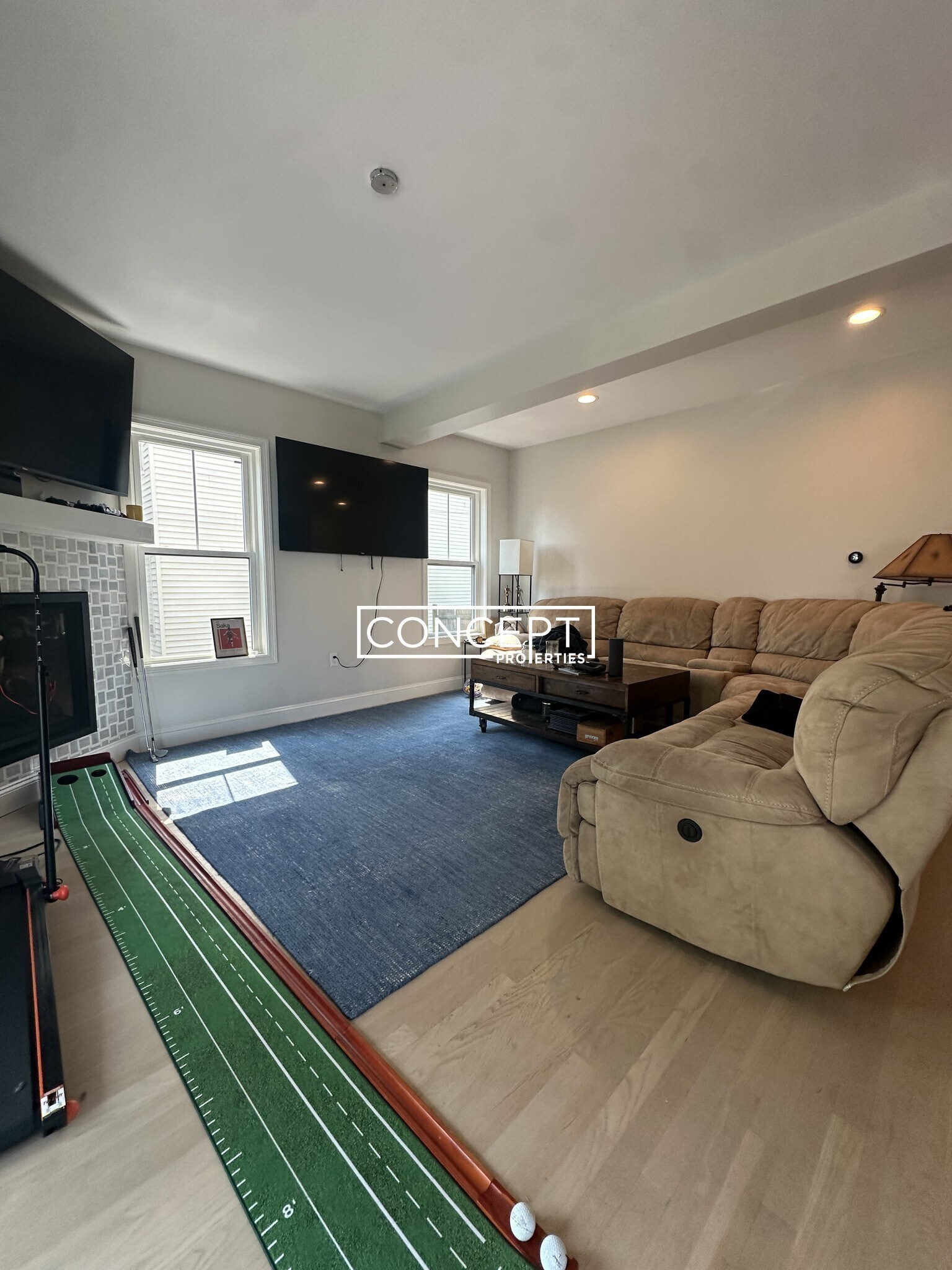 Building Photo - 331 Savin Hill Ave