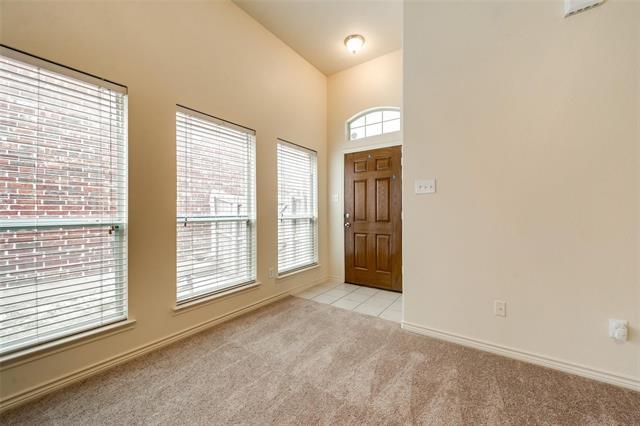 Building Photo - 9248 Park Garden Dr