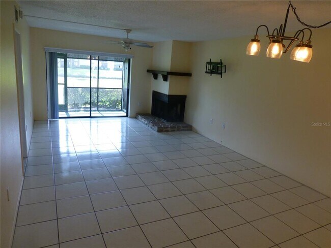 Building Photo - 119 Lakeside Dr