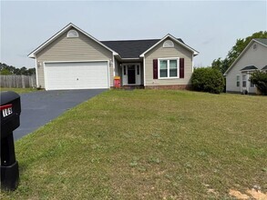 Building Photo - 109 Woodbine Dr