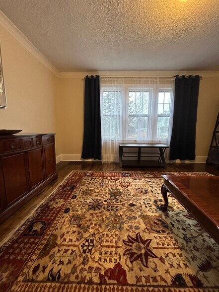 Building Photo - 2508 33rd Ave S