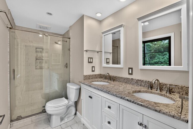 Building Photo - 6 Mill Race Pl