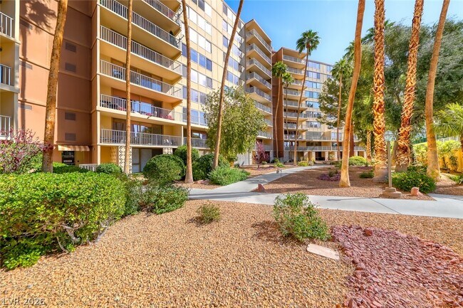 Building Photo - 205 E Harmon Ave