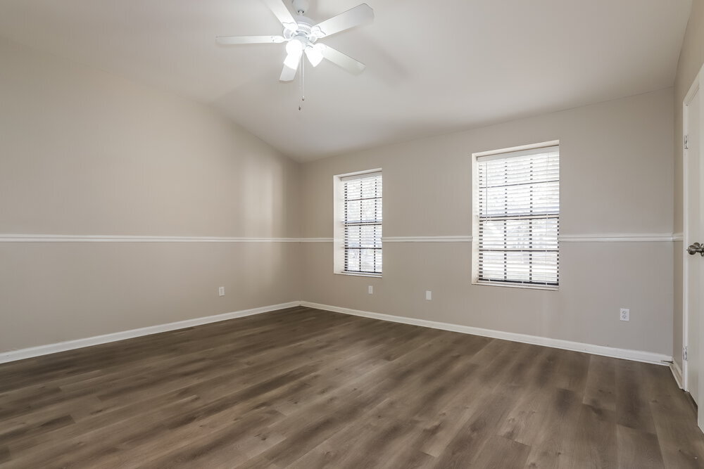 Building Photo - 2416 Kenwick Dr