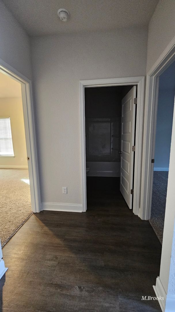 Building Photo - 5139 Grand Oak Cir