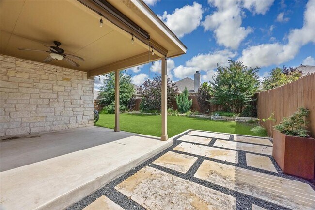 Building Photo - 504 Longhorn Cavern Rd