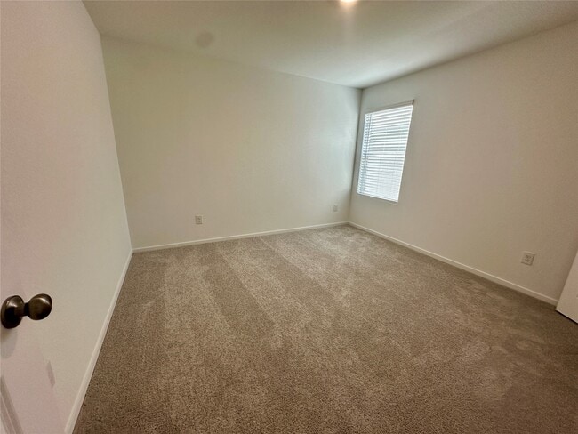 Building Photo - 13310 Rayhill Dr