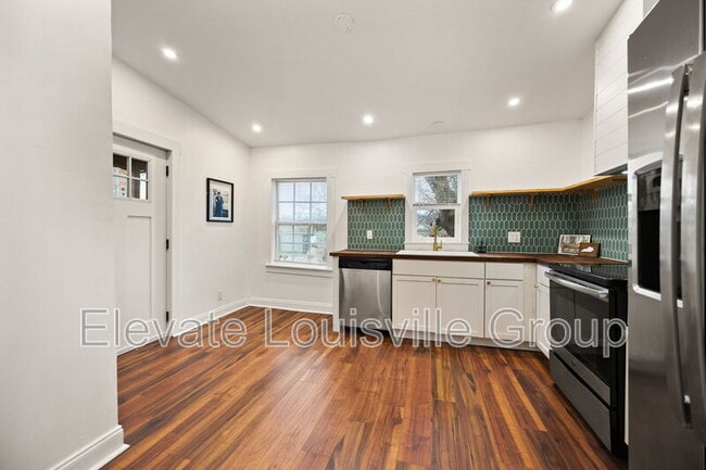 Building Photo - 915 S Shelby St