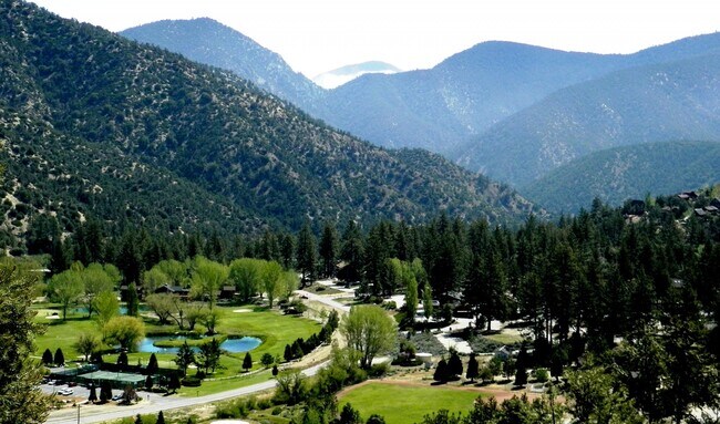 Building Photo - 2012 Symonds Dr