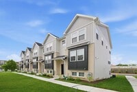 Building Photo - Walnut Grove Townhomes