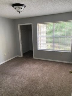 Building Photo - 4240 Summer Landing Dr