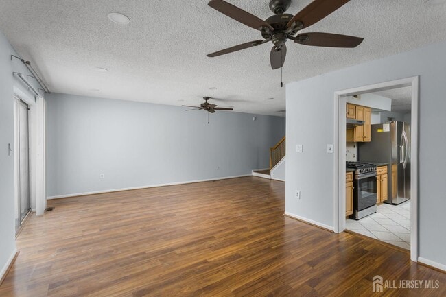 Building Photo - 113 Thoreau Dr