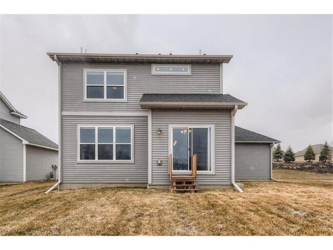 Building Photo - 14264 River Hills Pkwy