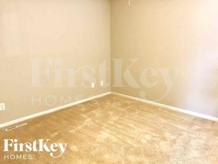 Building Photo - 2035 NE Cookson Ct