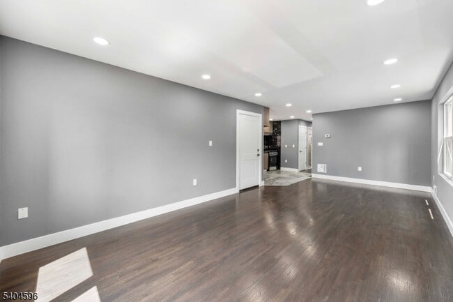 Building Photo - 1117 Chestnut St