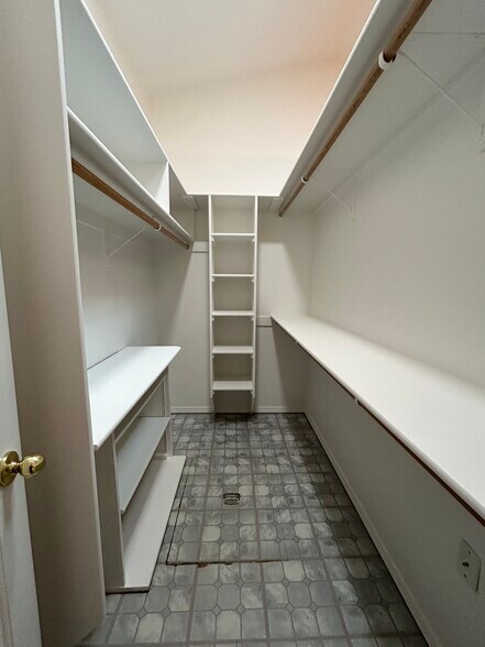 Building Photo - 5686 S Olearia Pl
