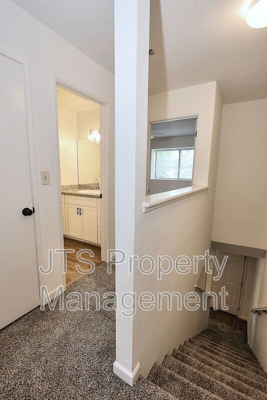 Building Photo - 5848 Alorn Ln
