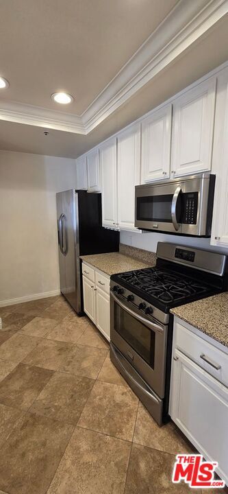 Building Photo - 1031 N Crescent Heights Blvd