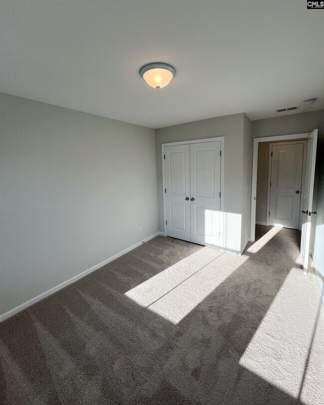 Building Photo - 330 Canary Grass Ct