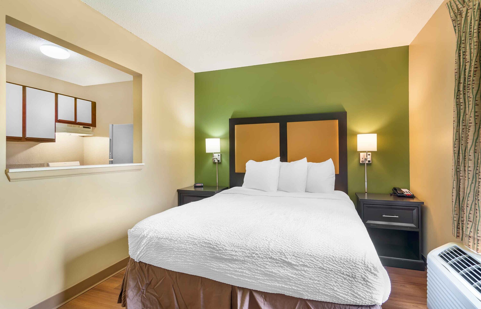 Building Photo - Furnished Studio-Atlanta - Alpharetta - No...