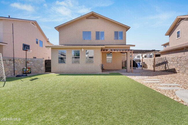 Building Photo - 11512 Robert Lennox Dr
