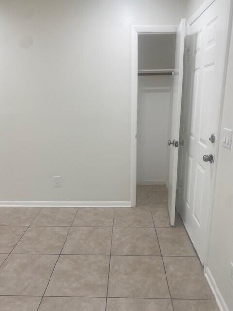 Building Photo - 1100 Cameo Cir