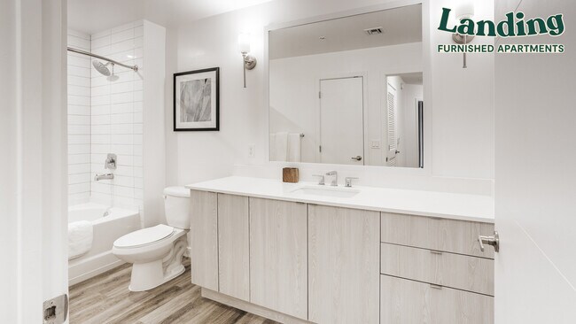 Building Photo - 1919 SE 10th Ave