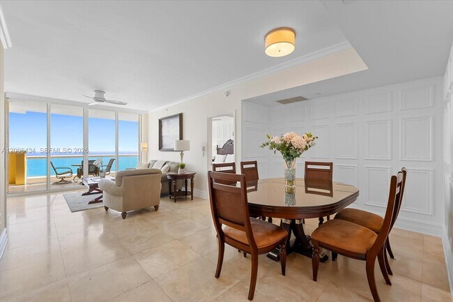 Building Photo - 17875 Collins Ave