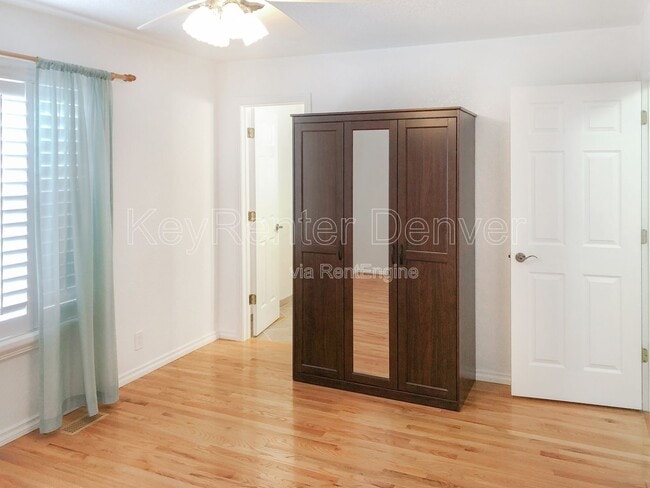 Building Photo - 2676 Perry St