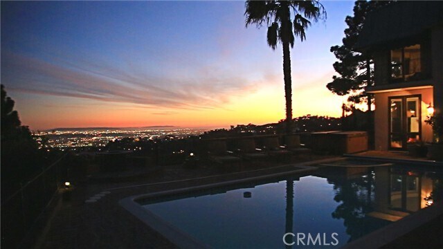 Building Photo - 7930 Vulcan Dr