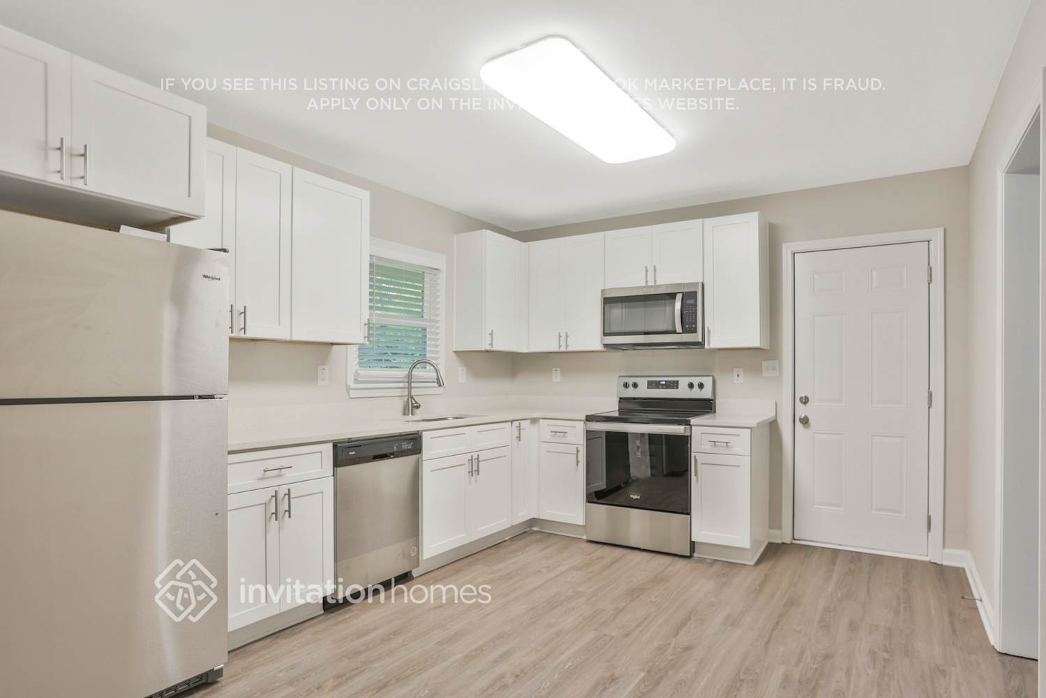 Building Photo - 3007 Lavista Ct