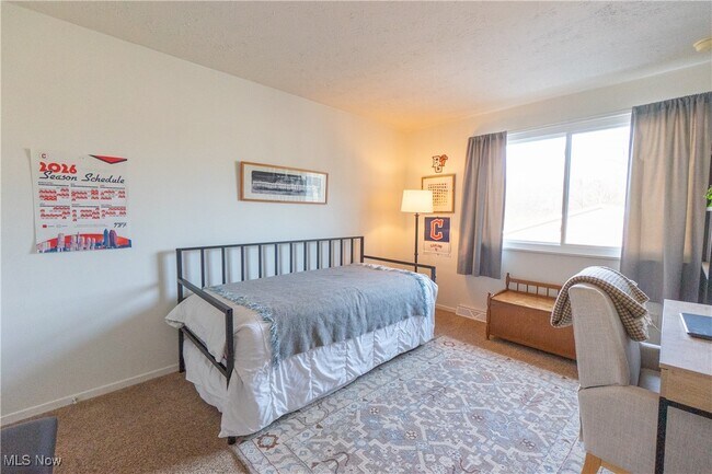 Building Photo - 216 Moore Rd