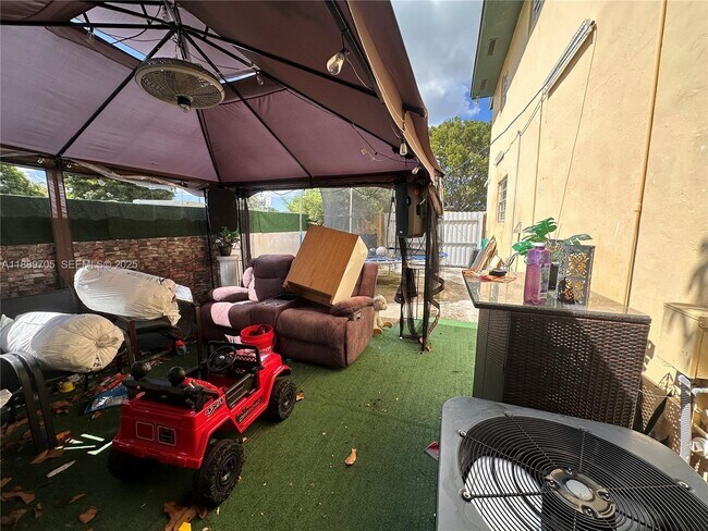 Building Photo - 16901 NW 51st Pl