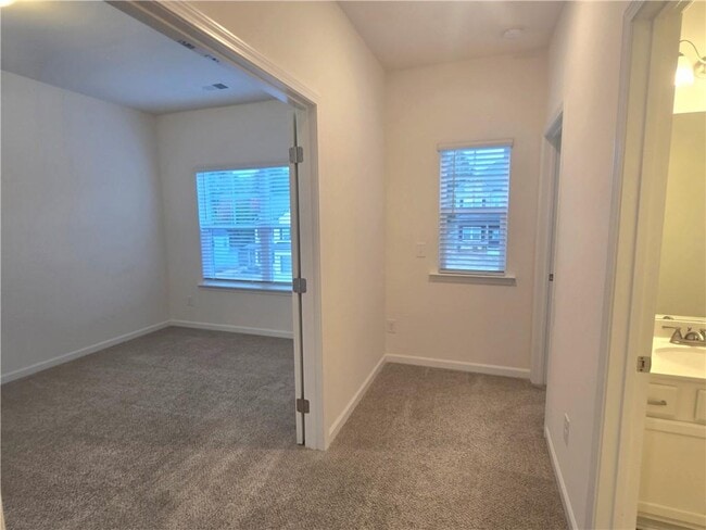 Building Photo - 5171 Woodland Rd