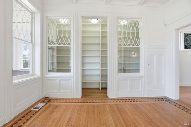 Building Photo - 172 Bella Vista Ave