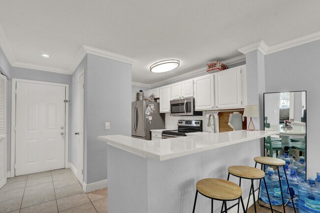 Building Photo - 1745 Palm Cove Blvd