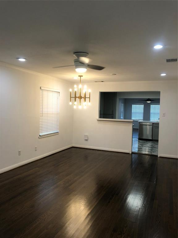 Building Photo - 1402 Chamboard Ln