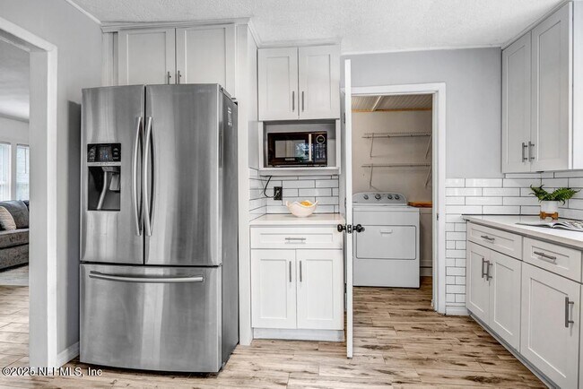 Building Photo - 5308 US-17