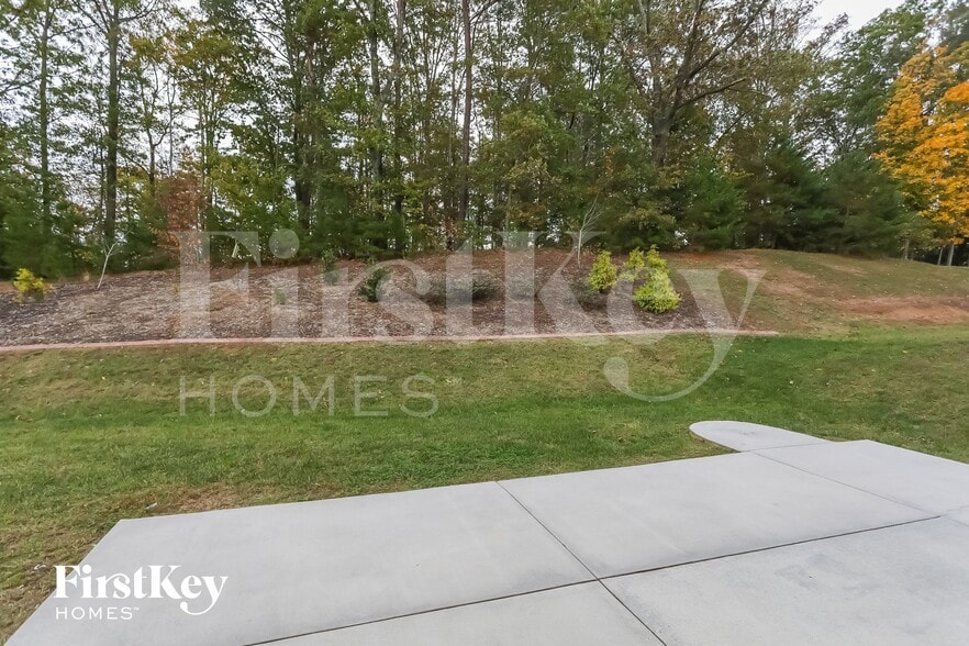 Building Photo - 5390 Esher Drive