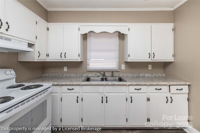 Building Photo - 117 Brentwood Dr