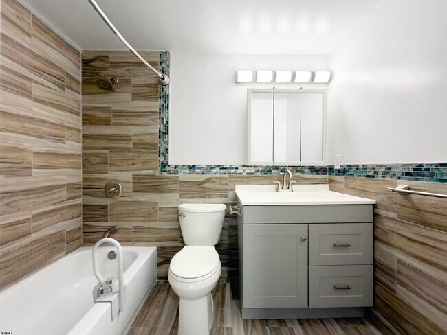 Building Photo - 1649 N Missouri Ave